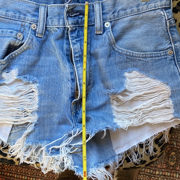 Furst of a Kind | Levi’s high waist denim shorts - Picture 6 of 7
